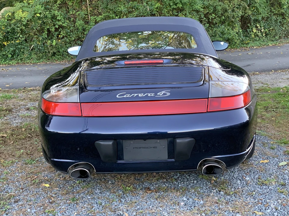 2005 Porsche 996 Carrera 4S - Image 20 of 31