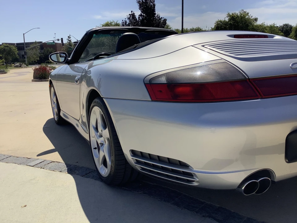 2005 Porsche 996 Carrera 4S - Image 22 of 31