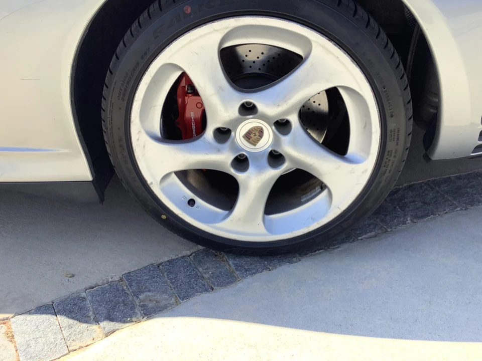 2005 Porsche 996 Carrera 4S - Image 29 of 31