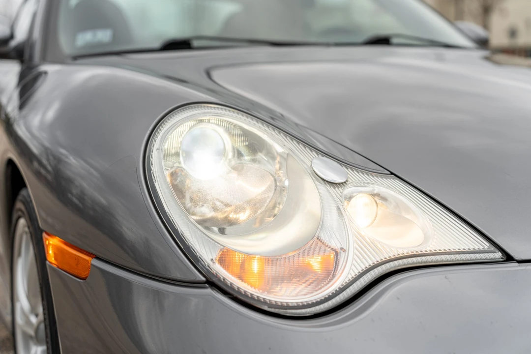 2005 Porsche 996 Carrera 4S - Image 11 of 31