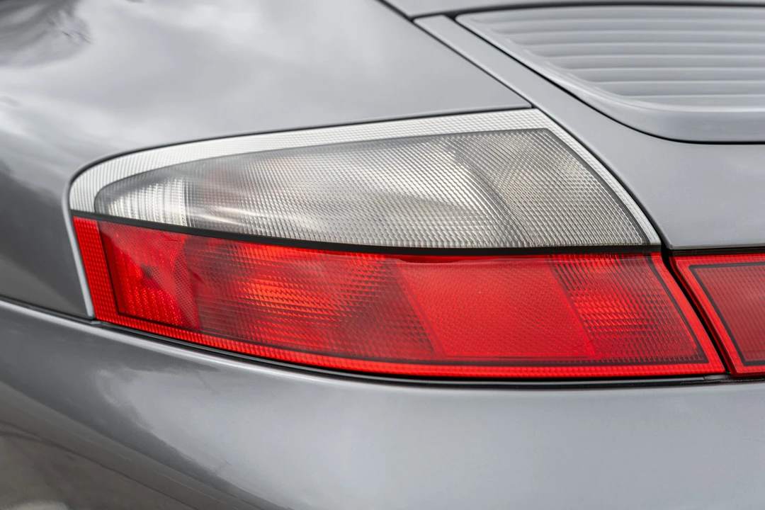 2005 Porsche 996 Carrera 4S - Image 21 of 31