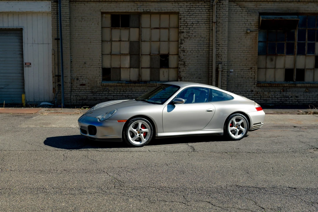 2005 Porsche 996 Carrera 4S - Image 12 of 31