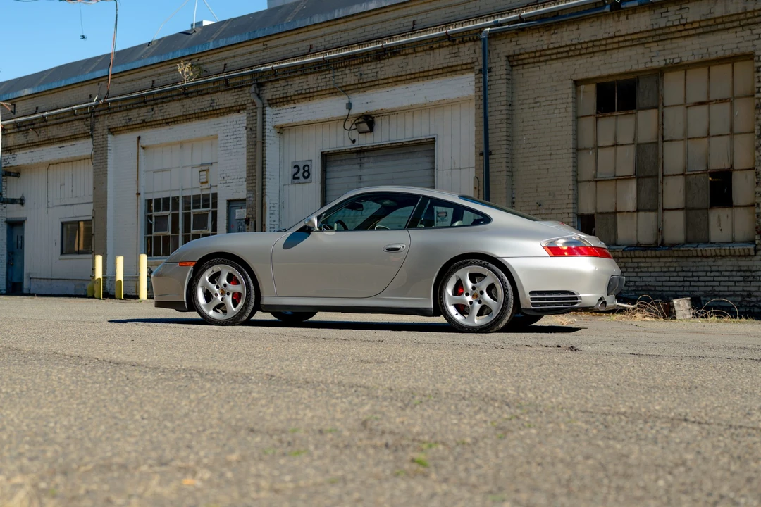 2005 Porsche 996 Carrera 4S - Image 21 of 31