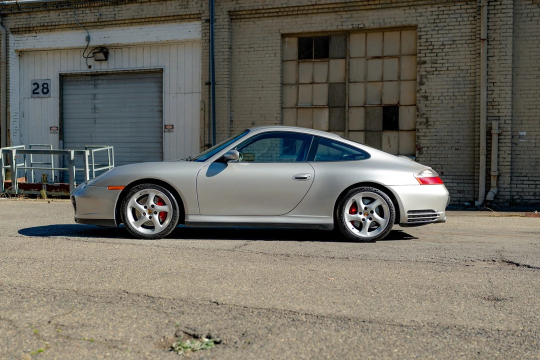 2005 Porsche 996 Carrera 4S - Image 17 of 31