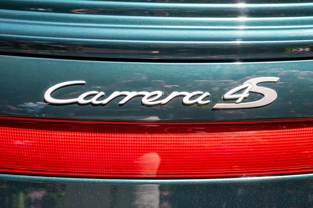 2005 Porsche 996 Carrera 4S - Image 14 of 31