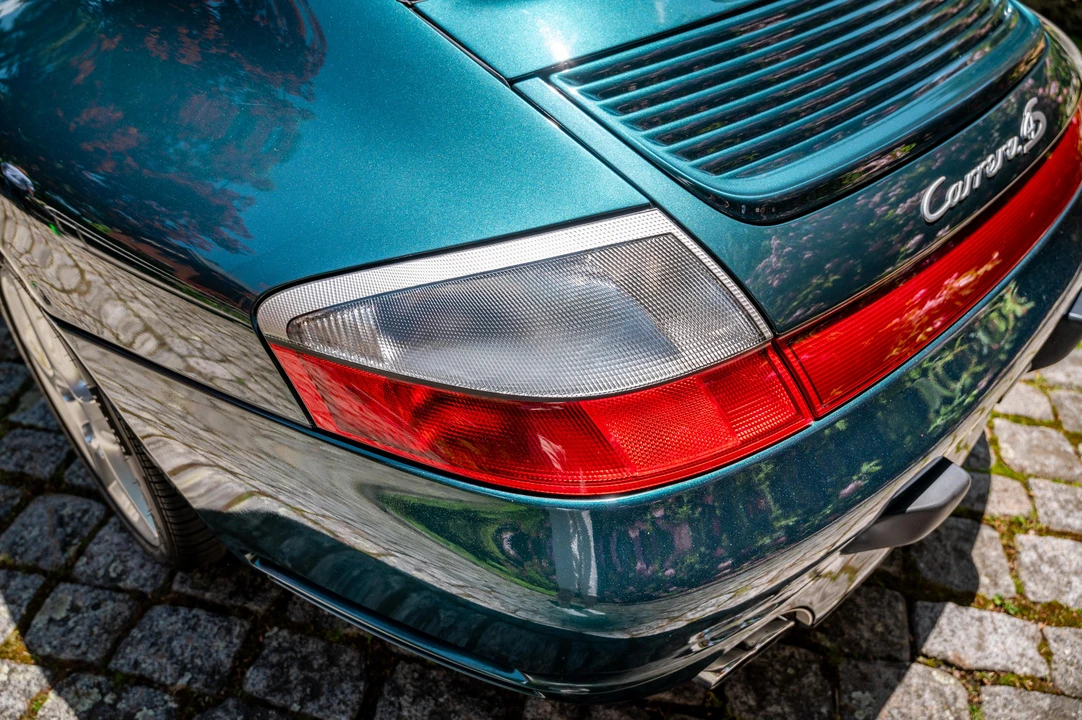 2005 Porsche 996 Carrera 4S - Image 13 of 31
