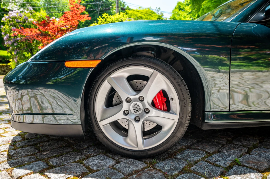 2005 Porsche 996 Carrera 4S - Image 19 of 31