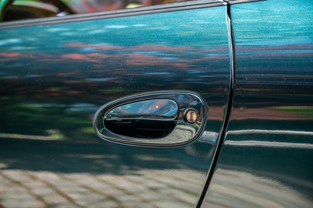 2005 Porsche 996 Carrera 4S - Image 12 of 31