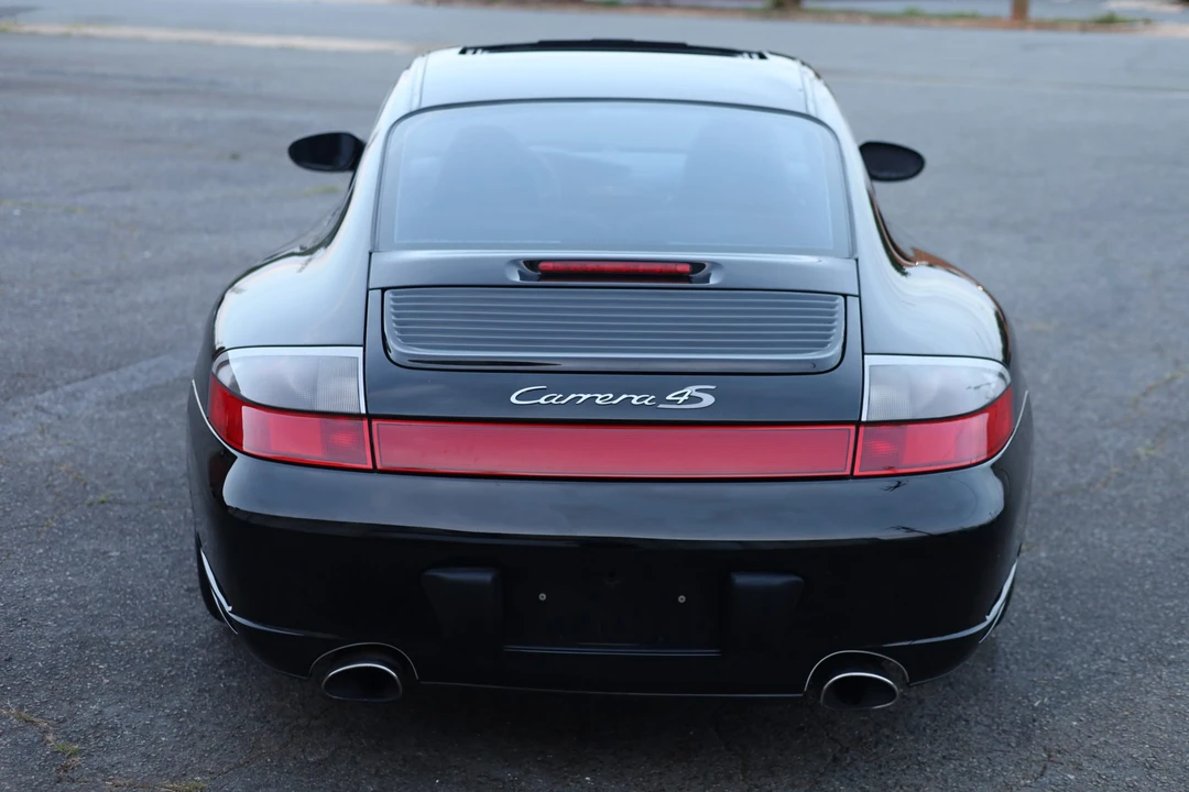 2005 Porsche 996 Carrera 4S - Image 27 of 31