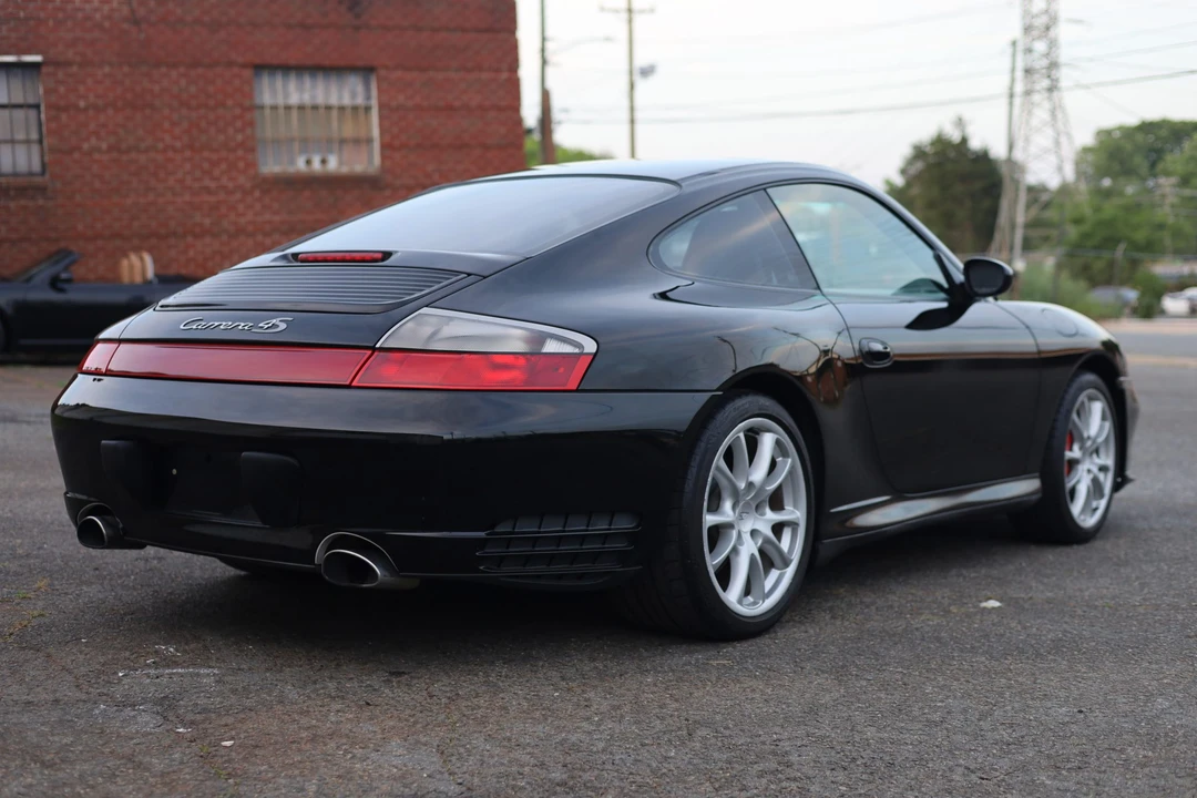 2005 Porsche 996 Carrera 4S - Image 22 of 31