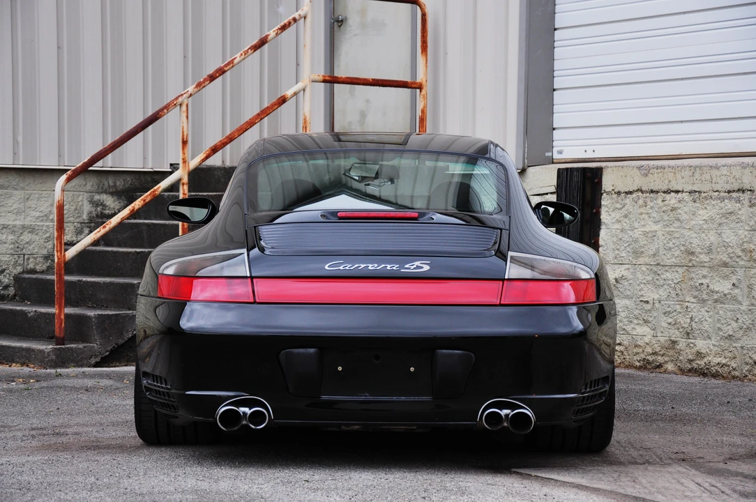 2005 Porsche 996 Carrera 4S - Image 9 of 31