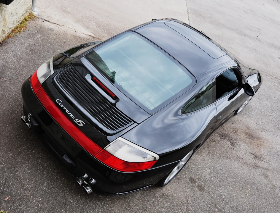2005 Porsche 996 Carrera 4S - Image 13 of 31