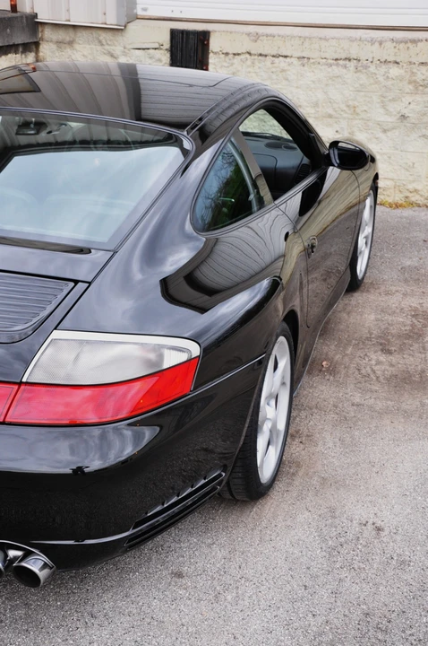 2005 Porsche 996 Carrera 4S - Image 26 of 31