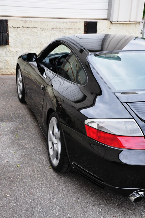 2005 Porsche 996 Carrera 4S - Image 25 of 31