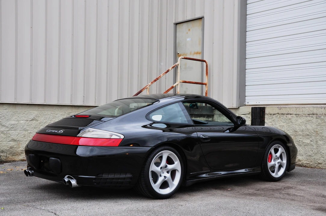 2005 Porsche 996 Carrera 4S - Image 11 of 31