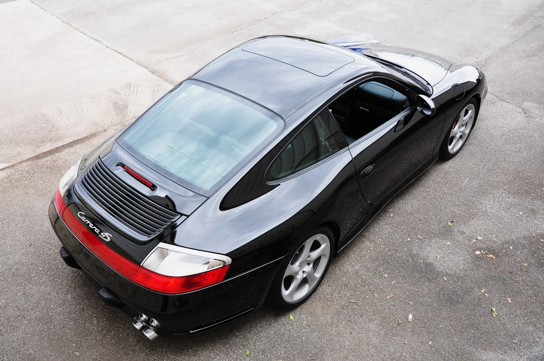 2005 Porsche 996 Carrera 4S - Image 14 of 31
