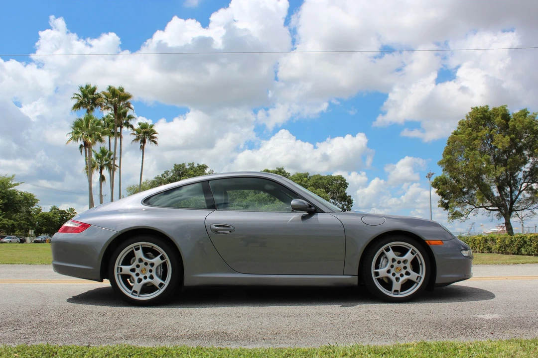 2005 Porsche 997 Carrera - Image 8 of 31