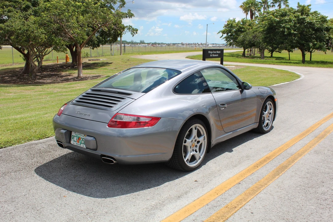 2005 Porsche 997 Carrera - Image 10 of 31