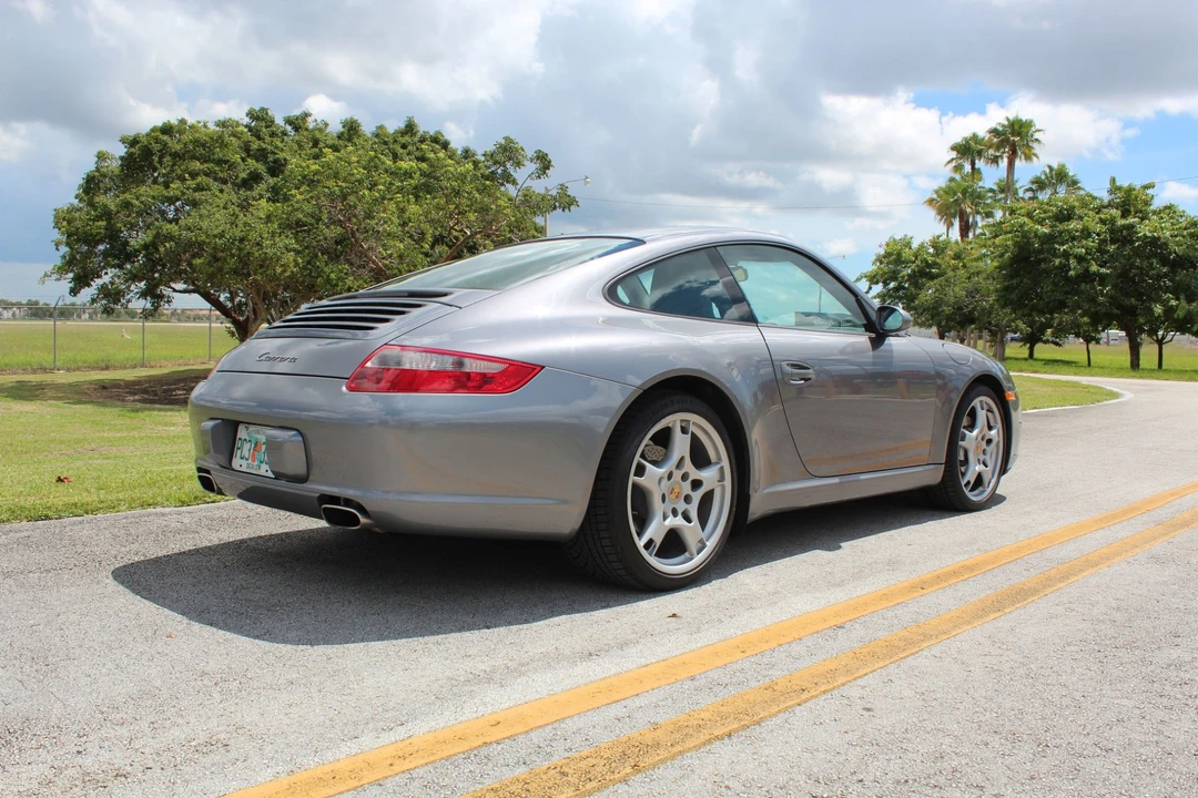 2005 Porsche 997 Carrera - Image 9 of 31
