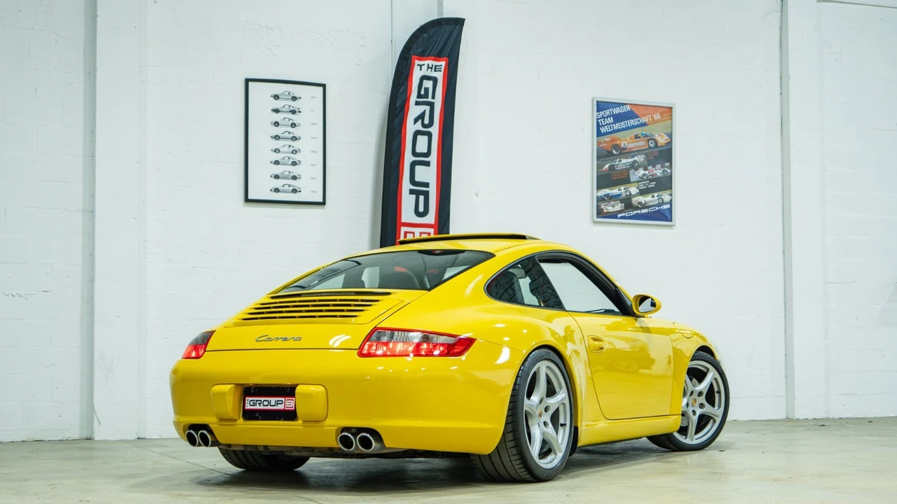 2005 Porsche 997 Carrera - Image 11 of 21
