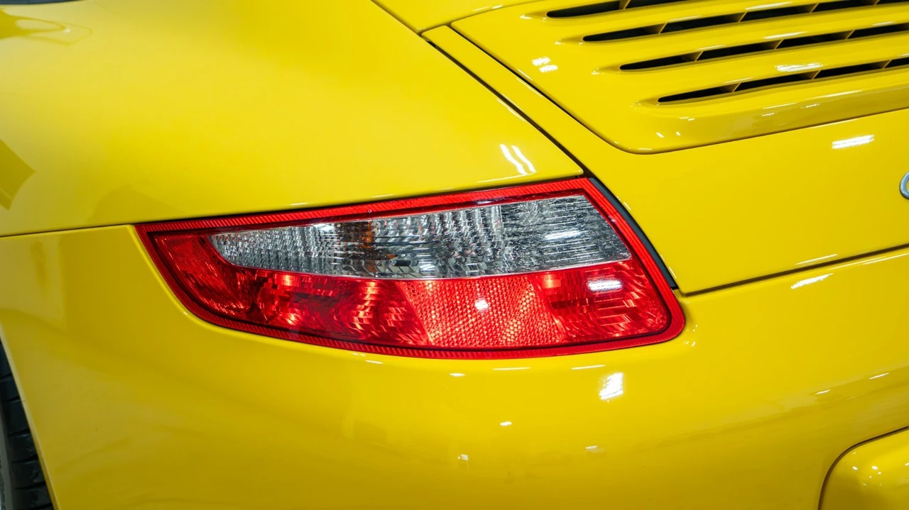 2005 Porsche 997 Carrera - Image 5 of 21