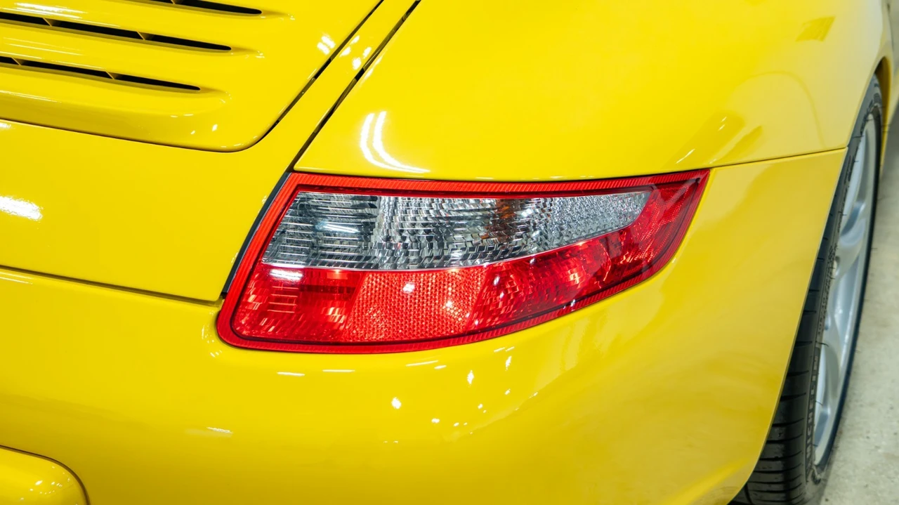 2005 Porsche 997 Carrera - Image 6 of 21