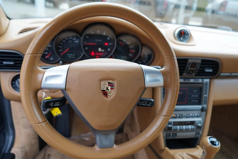 2005 Porsche 997 Carrera - Image 11 of 20