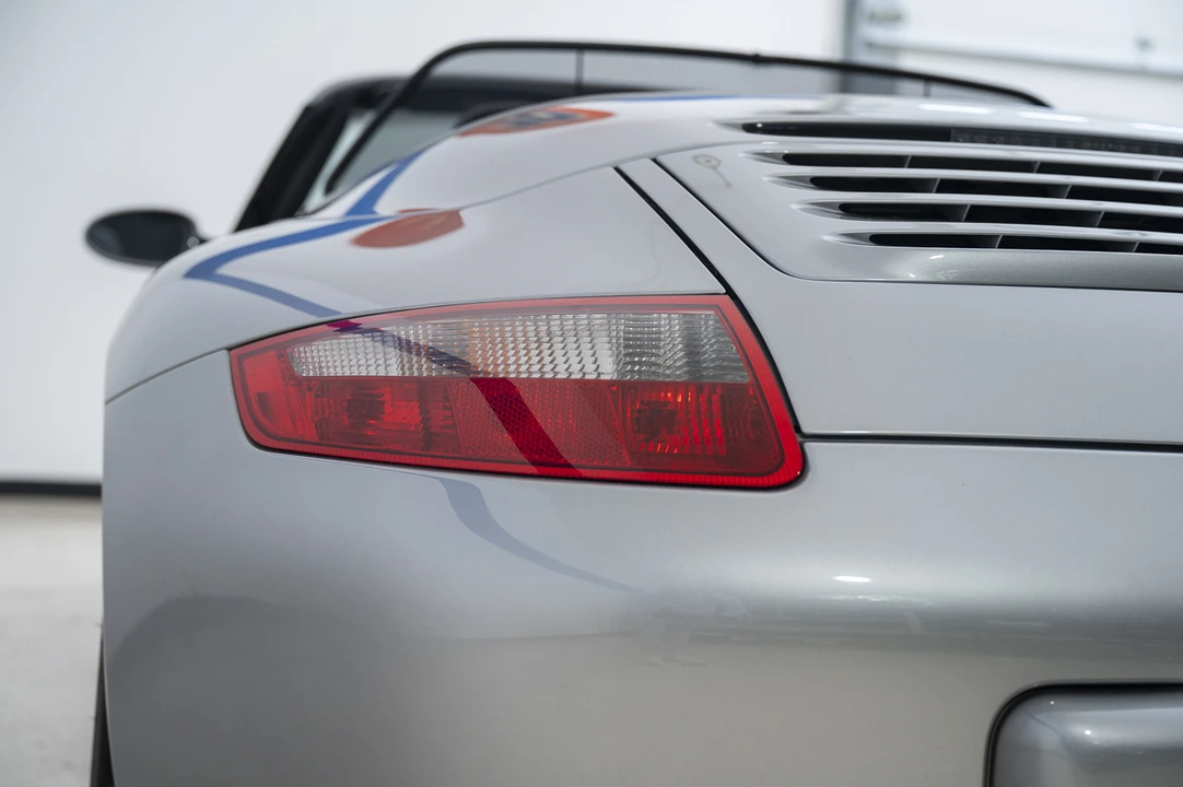 2005 Porsche 997 Carrera - Image 24 of 31
