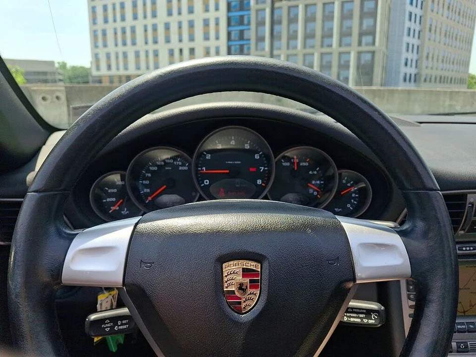 2005 Porsche 997 Carrera - Image 18 of 31