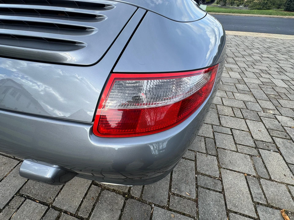 2005 Porsche 997 Carrera - Image 27 of 31