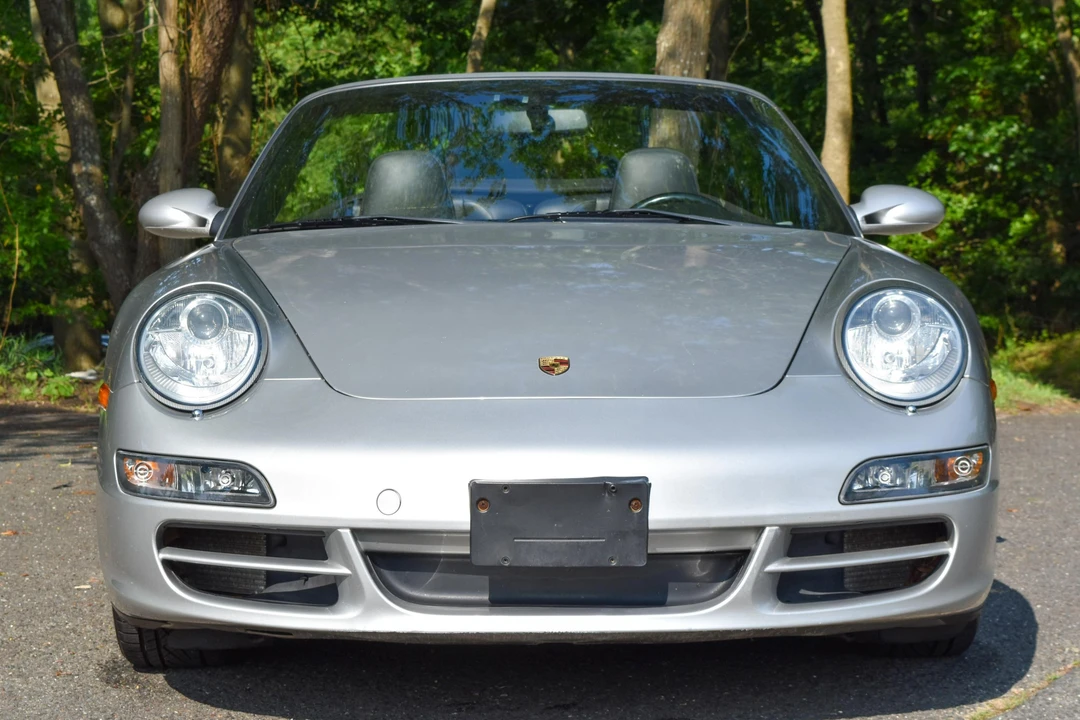 2005 Porsche 997 Carrera - Image 2 of 31