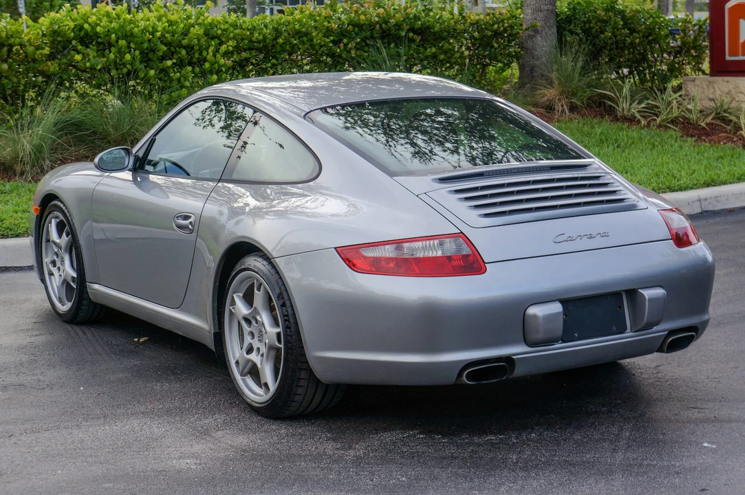 2005 Porsche 997 Carrera - Image 18 of 31