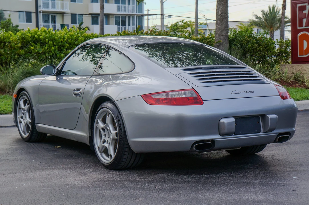 2005 Porsche 997 Carrera - Image 19 of 31