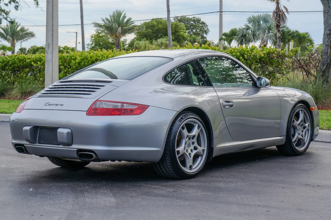 2005 Porsche 997 Carrera - Image 15 of 31