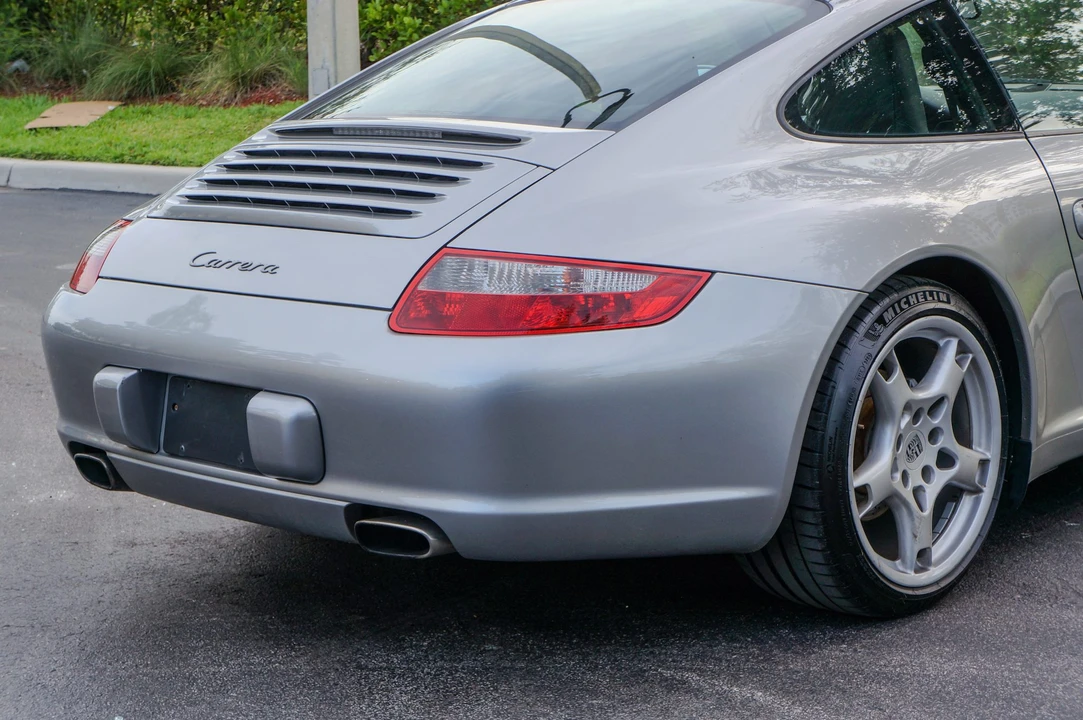 2005 Porsche 997 Carrera - Image 26 of 31