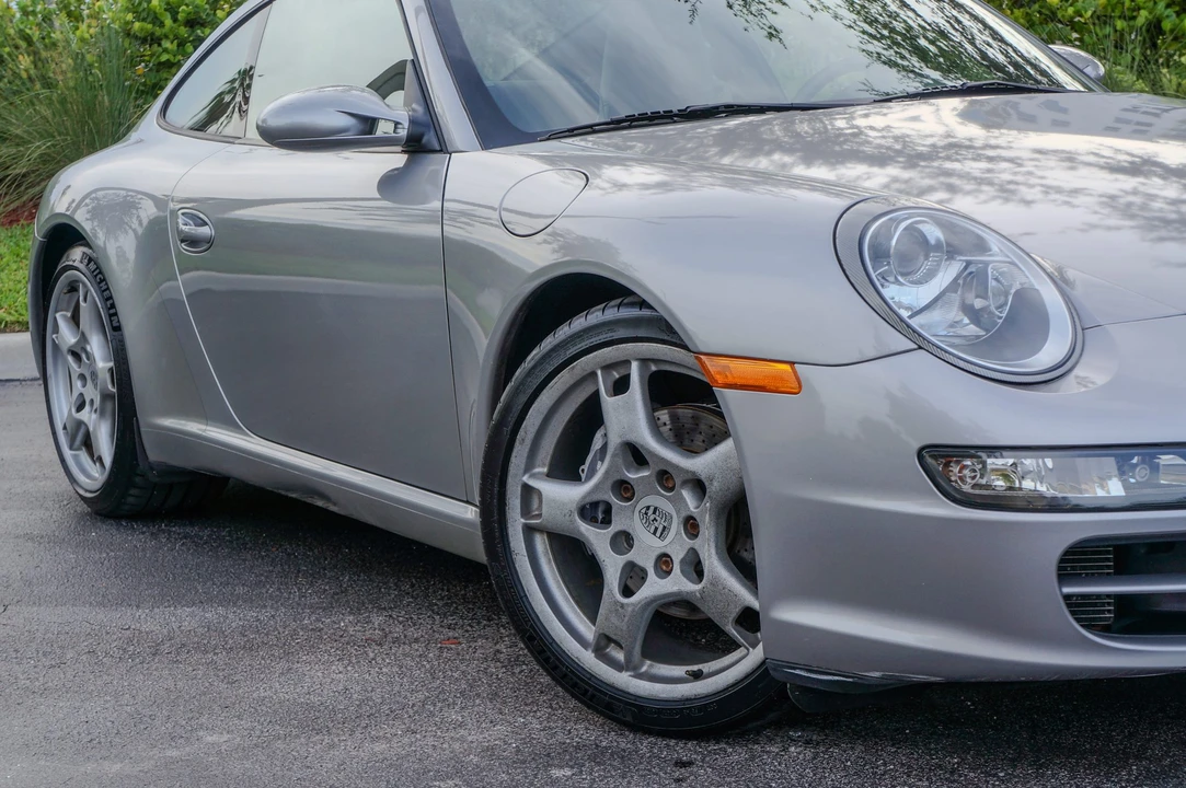 2005 Porsche 997 Carrera - Image 25 of 31