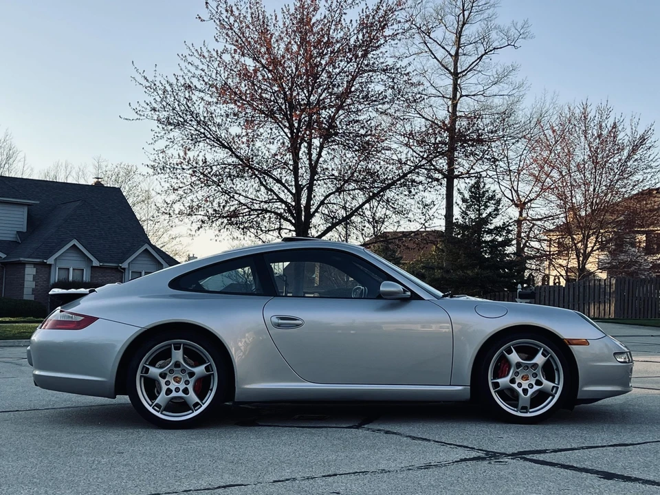 2005 Porsche 997 Carrera - Image 22 of 31