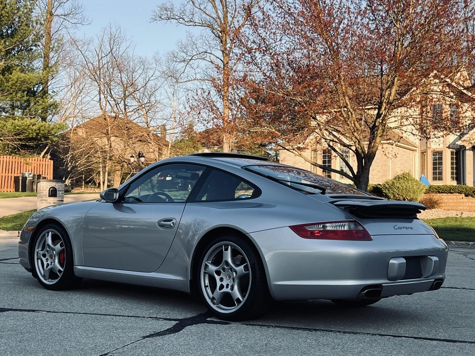 2005 Porsche 997 Carrera - Image 10 of 31