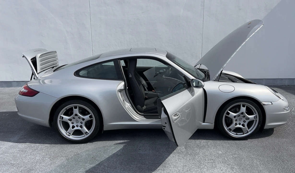 2005 Porsche 997 Carrera - Image 27 of 31