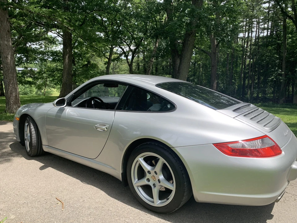 2005 Porsche 997 Carrera - Image 19 of 31
