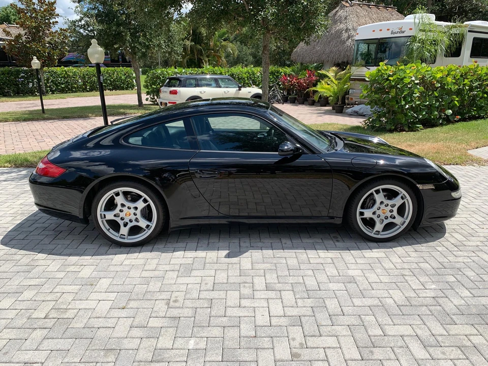 2005 Porsche 997 Carrera - Image 9 of 31