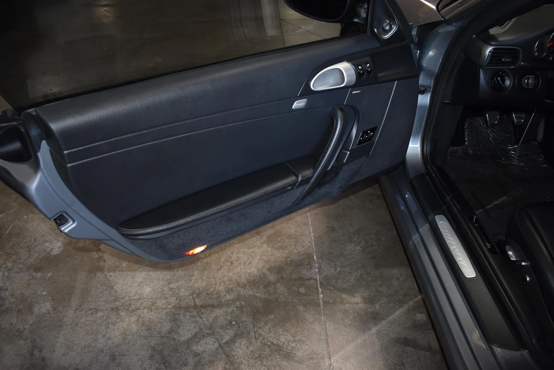 2005 Porsche 997 Carrera - Image 28 of 31