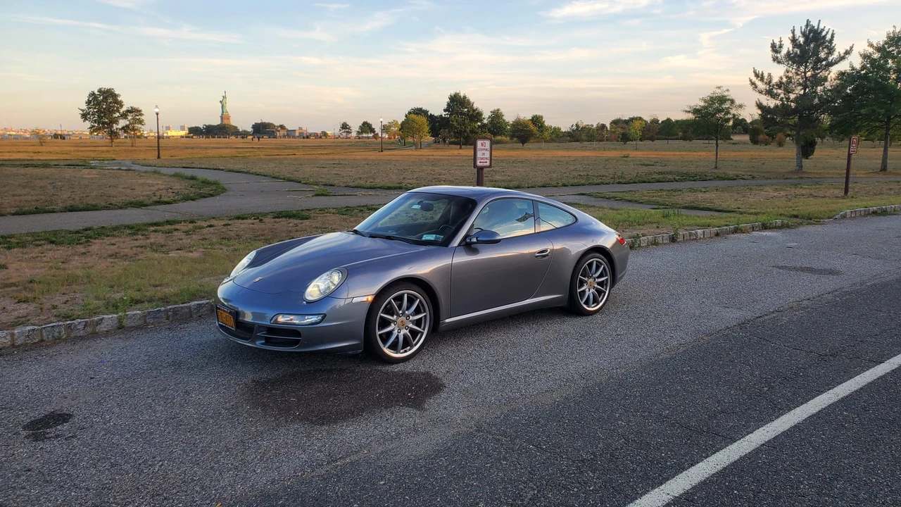2005 Porsche 997 Carrera - Image 2 of 31