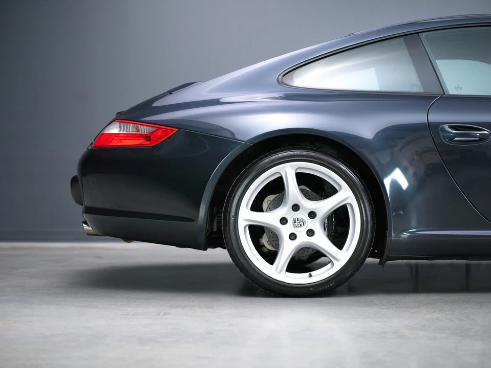 2005 Porsche 997 Carrera - Image 27 of 31