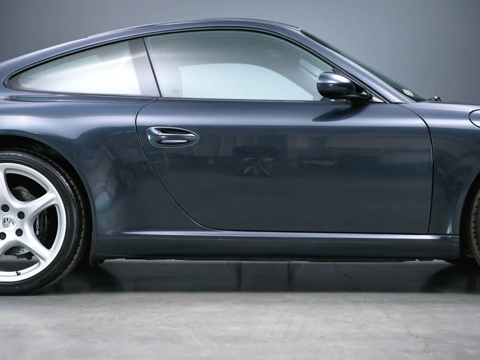 2005 Porsche 997 Carrera - Image 28 of 31