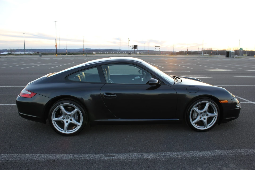 2005 Porsche 997 Carrera - Image 9 of 31