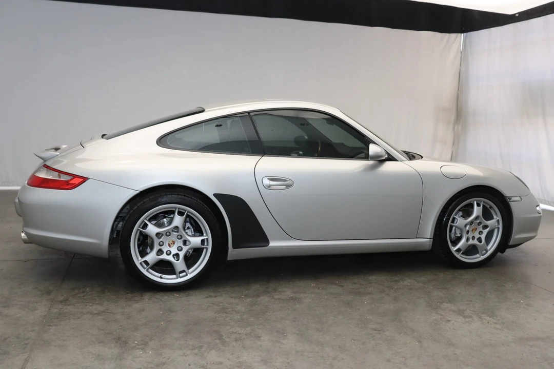 2005 Porsche 997 Carrera - Image 7 of 31