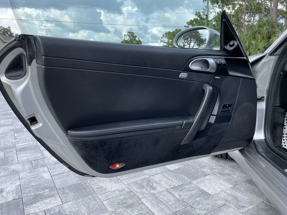 2005 Porsche 997 Carrera - Image 29 of 31