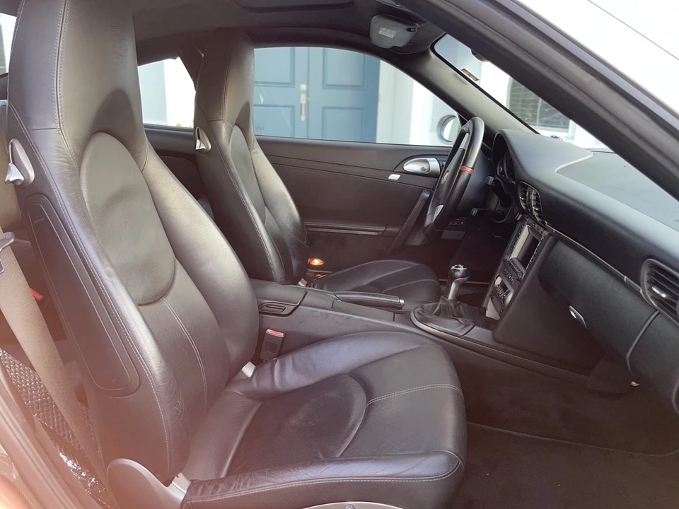 2005 Porsche 997 Carrera - Image 19 of 31