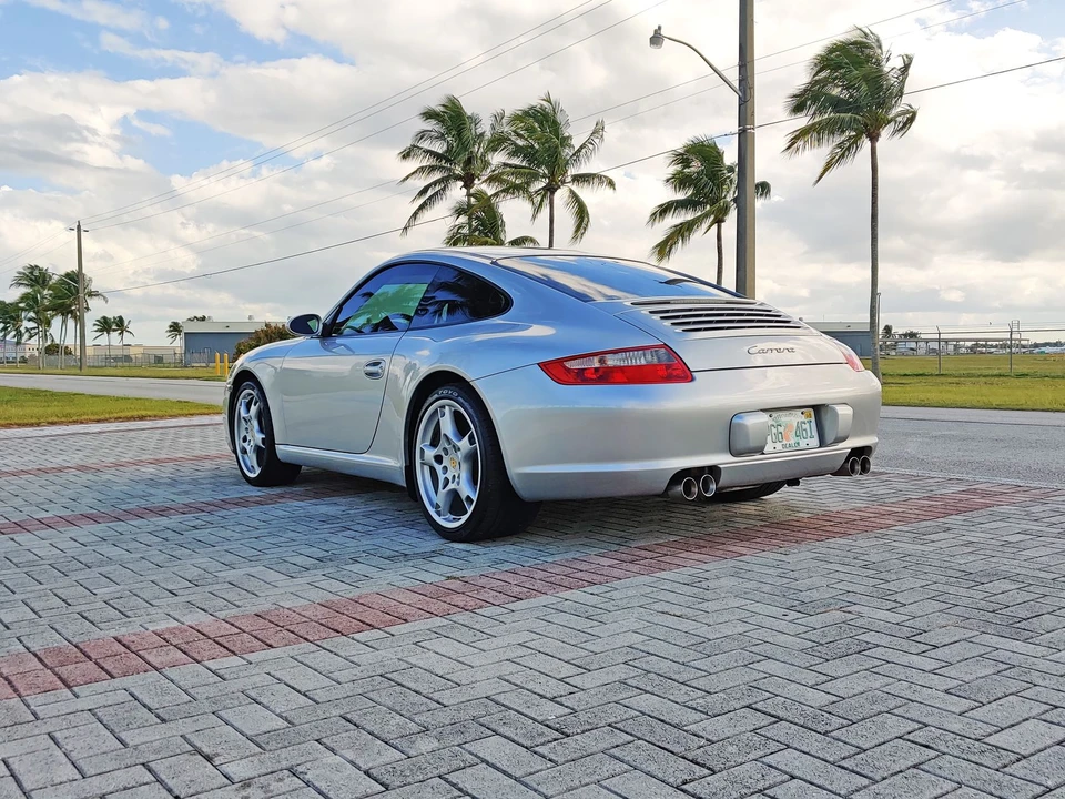 2005 Porsche 997 Carrera - Image 16 of 31